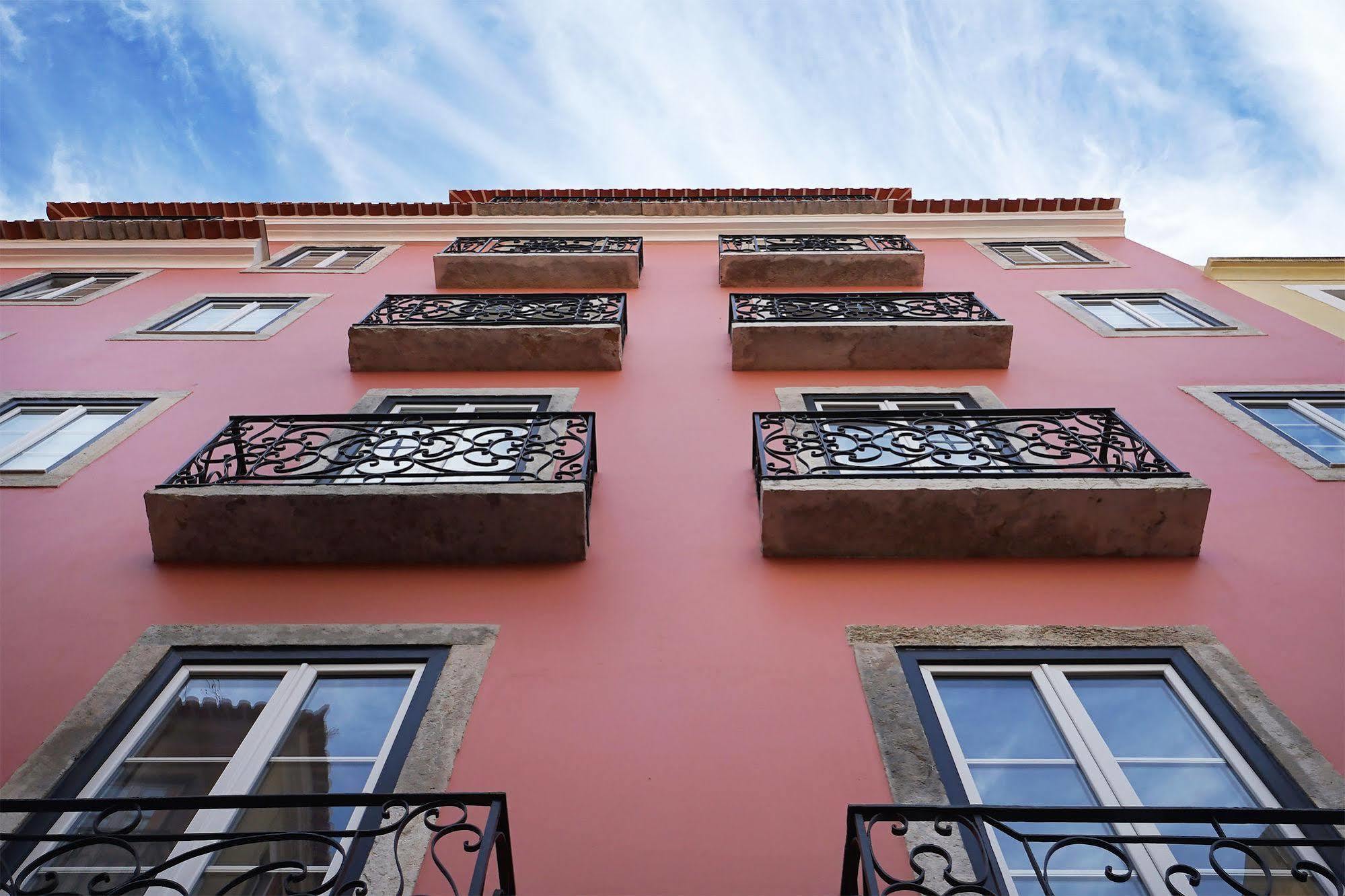 Hello Lisbon Sao Bento Boutique Apartments Bagian luar foto