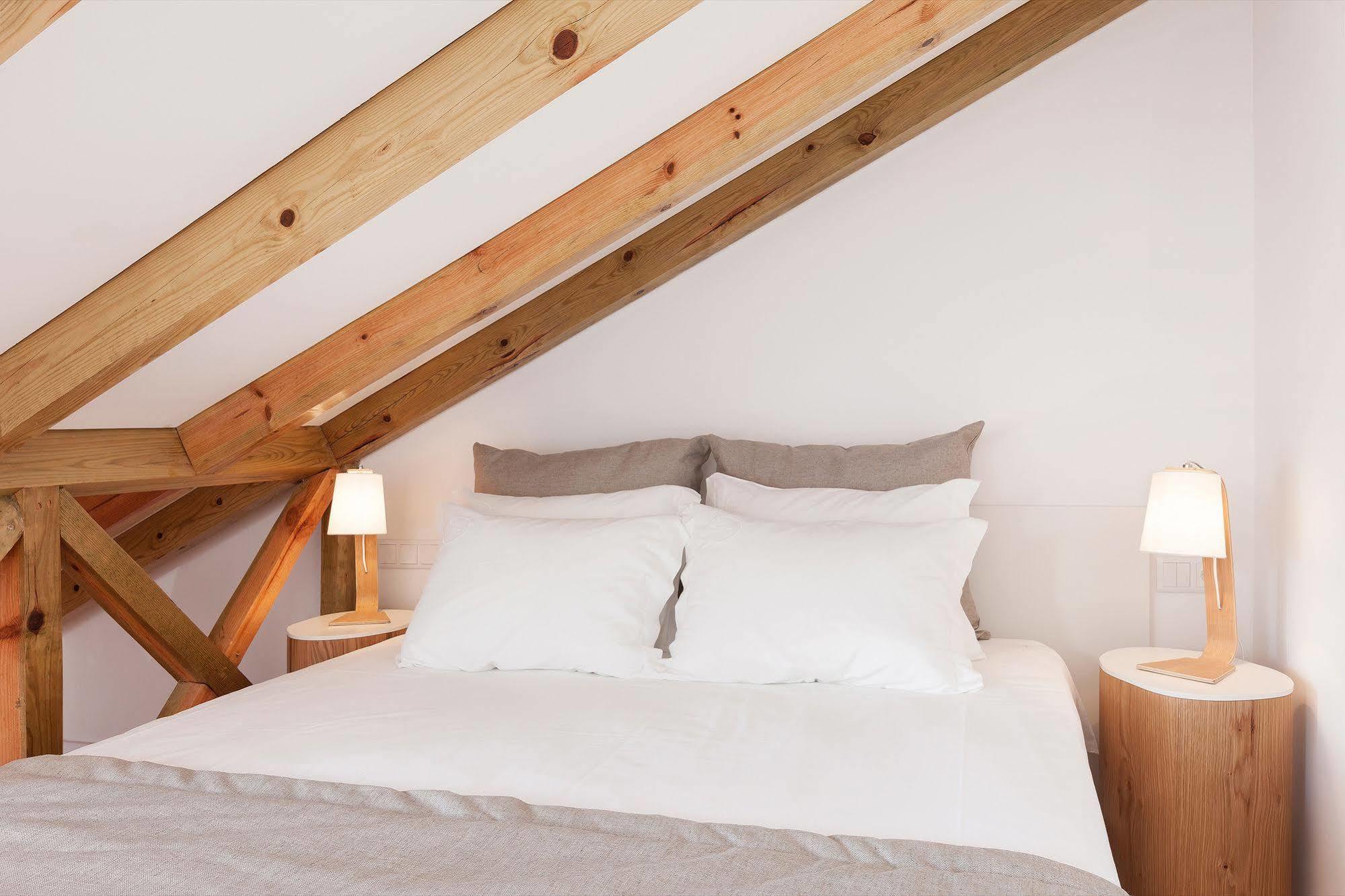 Hello Lisbon Sao Bento Boutique Apartments Bagian luar foto