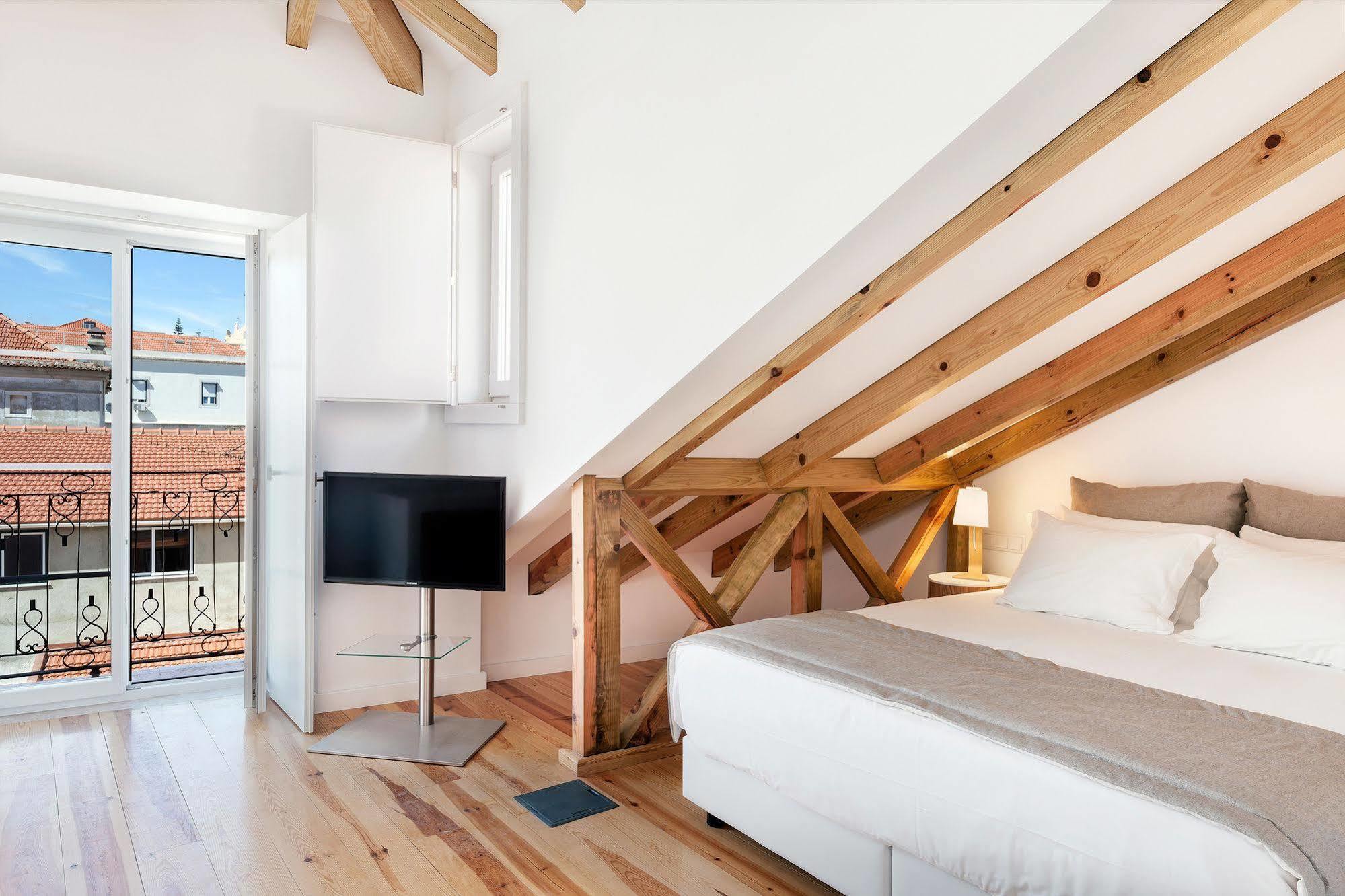 Hello Lisbon Sao Bento Boutique Apartments Bagian luar foto