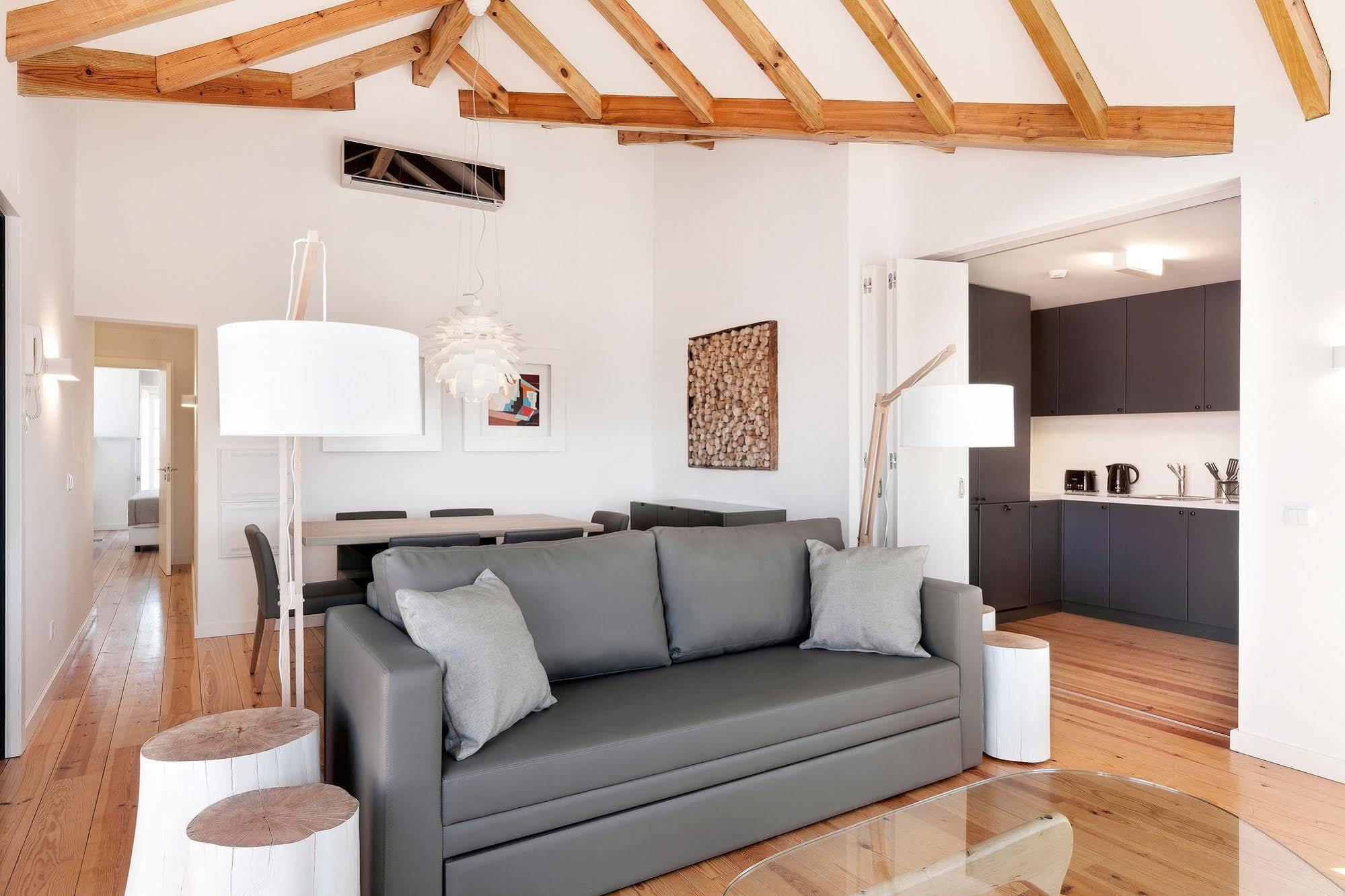 Hello Lisbon Sao Bento Boutique Apartments Bagian luar foto