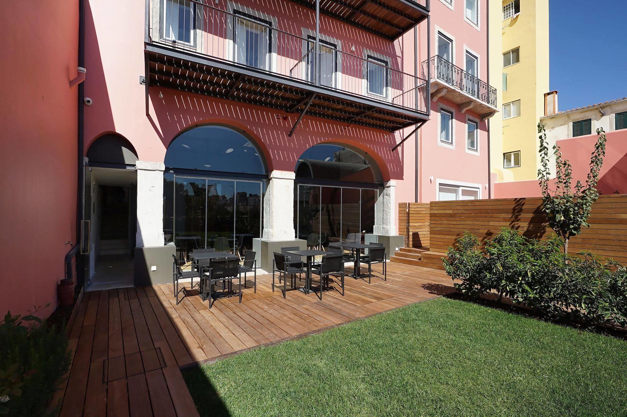 Hello Lisbon Sao Bento Boutique Apartments Bagian luar foto
