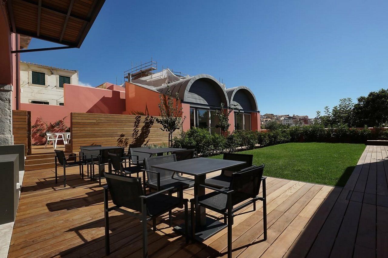 Hello Lisbon Sao Bento Boutique Apartments Bagian luar foto